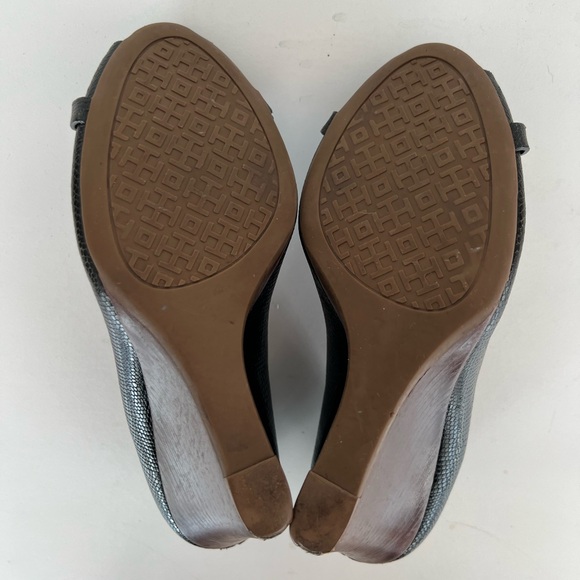 Tory Burch Mini Miller Lizard Textured Leather Peep Toe Wedge Heels in Black, 7 - Picture 10 of 15